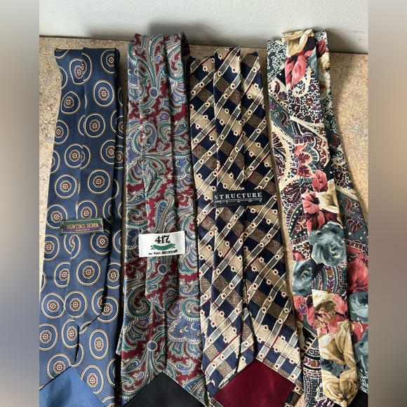 Bundle of Vintage Silk Ties from various brands - Picture 6 of 6